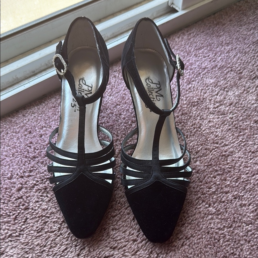 PM Collection by 925 Black Strappy Heels with Buckle